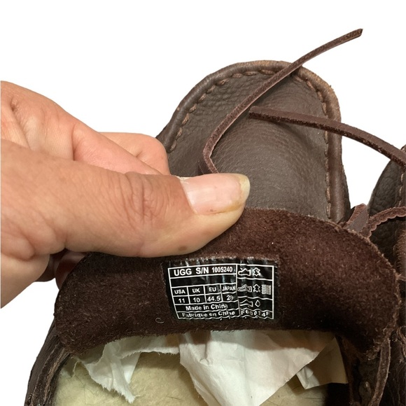 UGG MEN\'S MARLOWE ANKLE-HIGH LEATHER SLIPPER size 11
